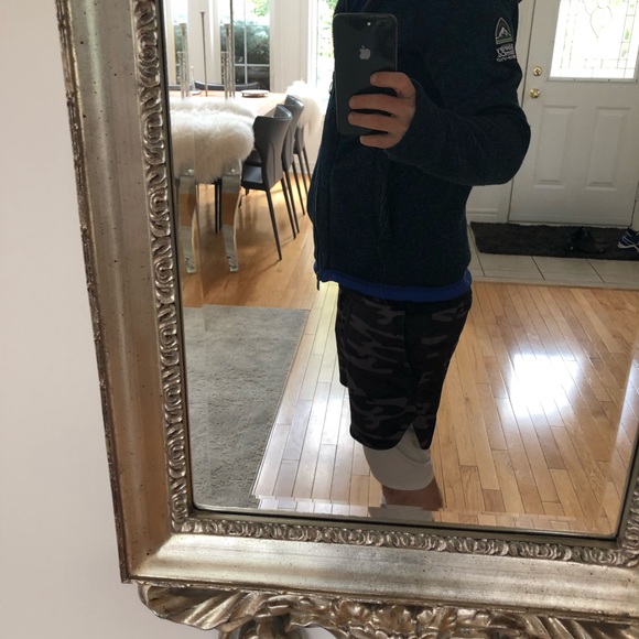 Mint SuperDry Storm hooded jacket in men’s SZ Medium!!! - Picture 8 of 16